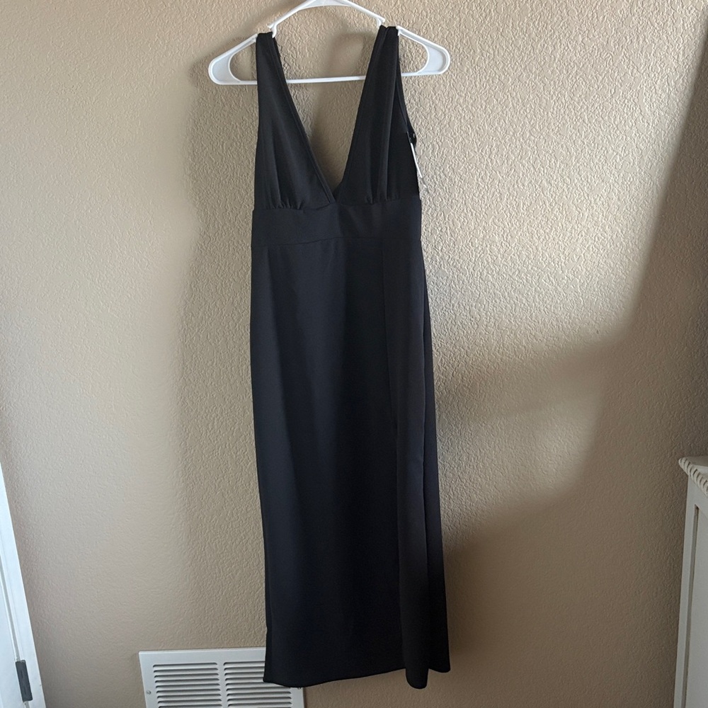 Nasty Gal Black VNeck and VBack Elegant Dress